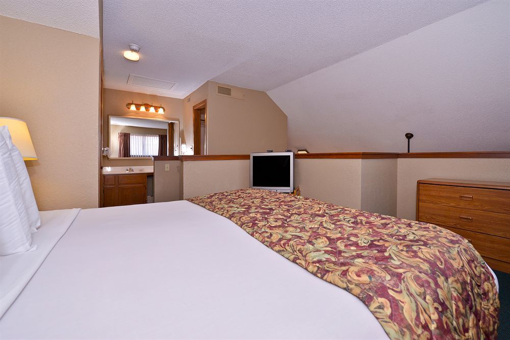 Mainstay Suites Springfield South - Battlefield Rd Exterior photo