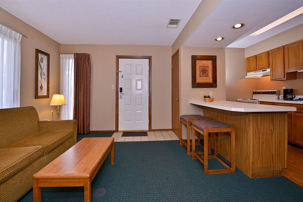 Mainstay Suites Springfield South - Battlefield Rd Exterior photo